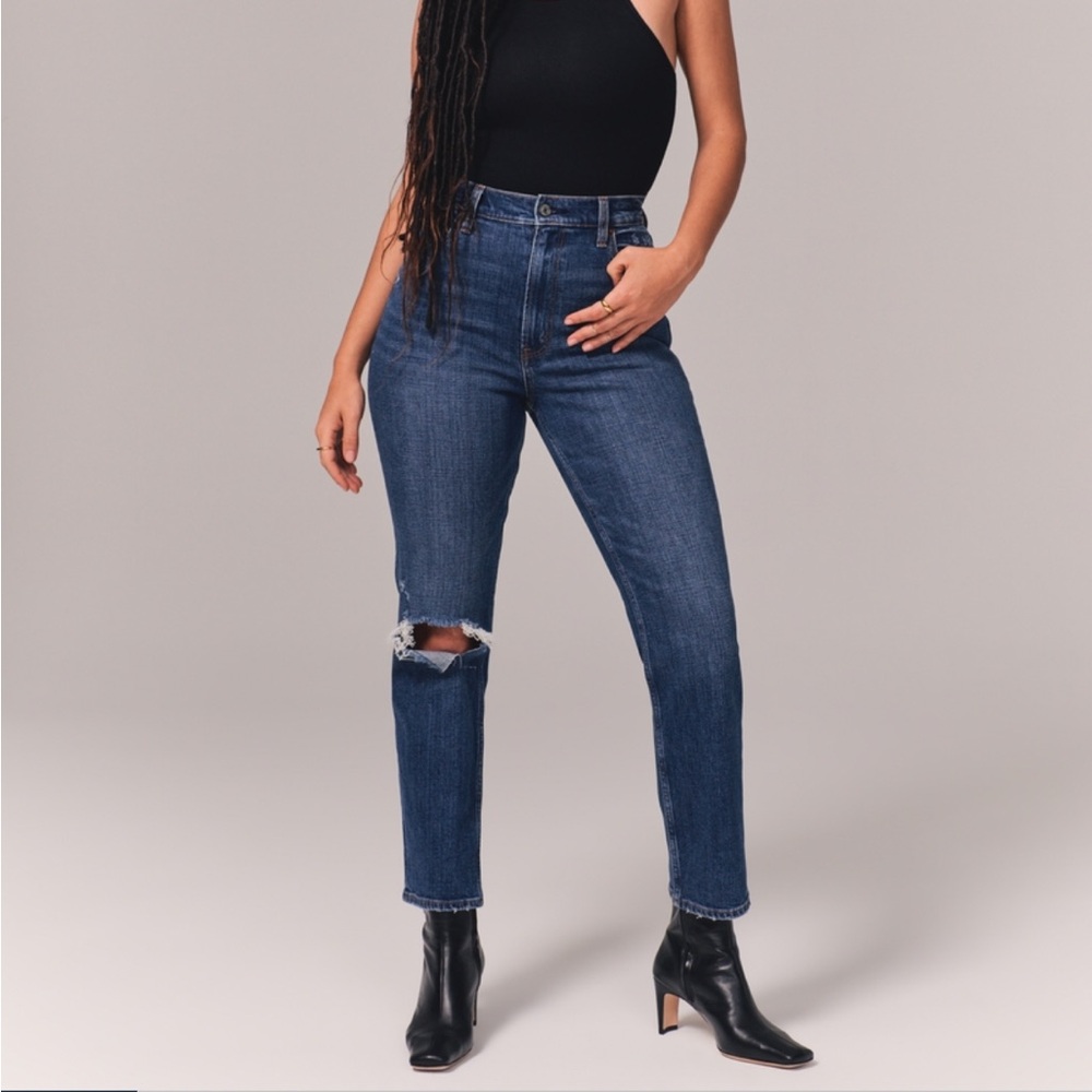 Abercrombie & Fitch- Curve Love Ultra High Rise Ankle Straight Jean